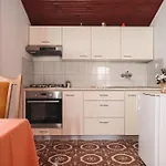 Apartment And Rooms Mrkovic Top Lokacija I Parking Vodice