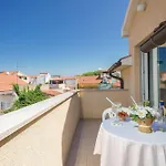 Apartment And Rooms Mrkovic Top Lokacija I Parking Apartment *