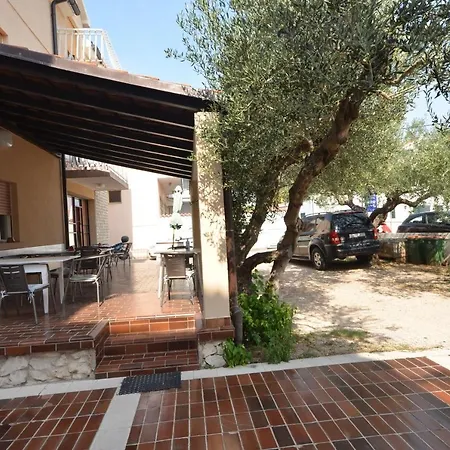 And Mrkovic Apartment Vodice