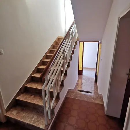 Apartman And Mrkovic Lokacija I Parking *