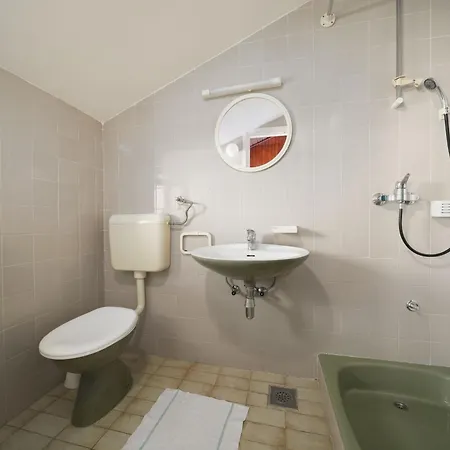 Lejlighed And Mrkovic