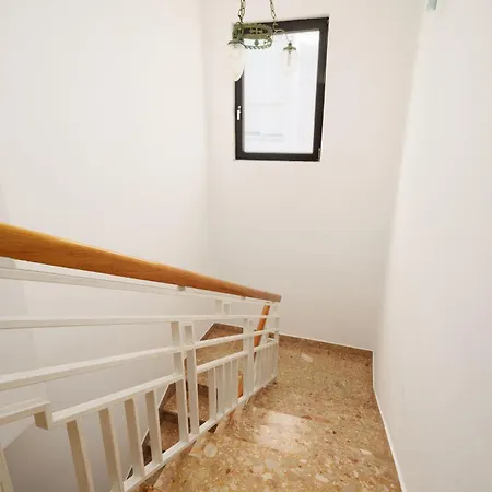 Apartment And Mrkovic Vodice