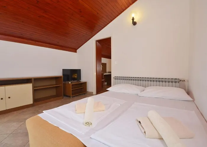 And Mrkovic Appartement Vodice