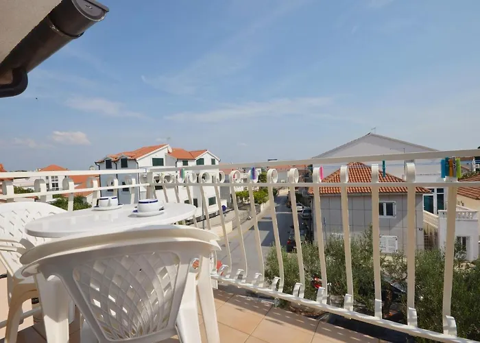 And Mrkovic- Steps To Beach&center Apartman *