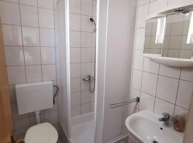 And Mrkovic- Steps To Beach&center Apartman Vodice