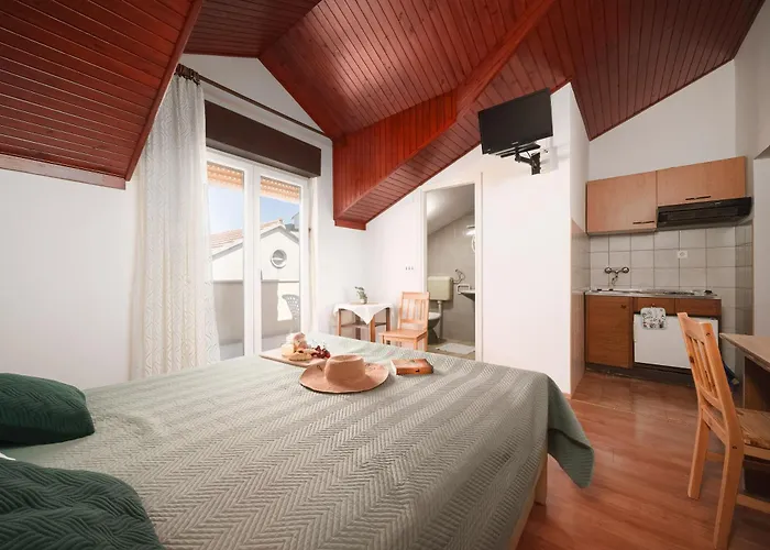 And Mrkovic Appartement