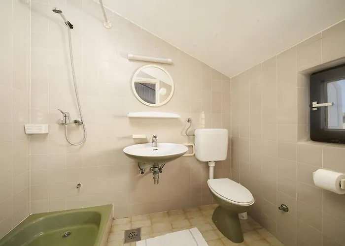 And Mrkovic- Steps To Beach&center * Vodice