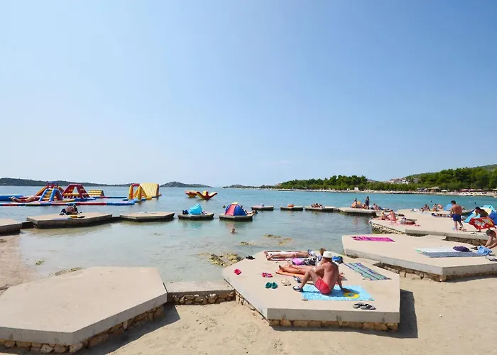 And Mrkovic * Vodice